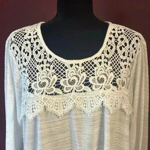 Status by Chenault White Embroidered 3/4 Sleeve Top Women’s XXL